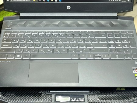 HP Pavilion 15-ec0006h 2